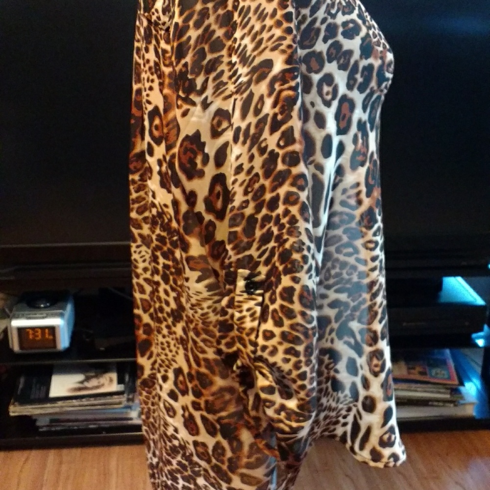 Leopard top small - Picture 3 of 6